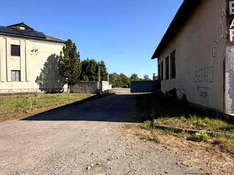комерційна за адресою Височана вулиця, 1