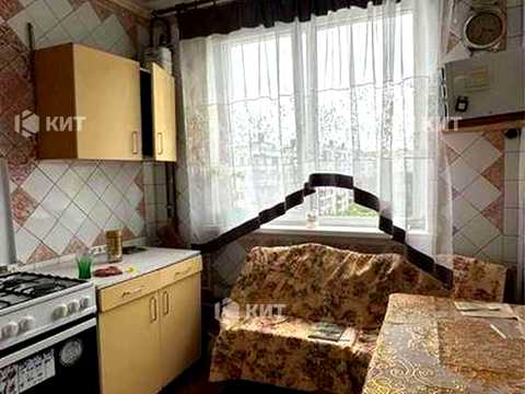 квартира за адресою Бучми вул. (Командарма Уборевича), 18