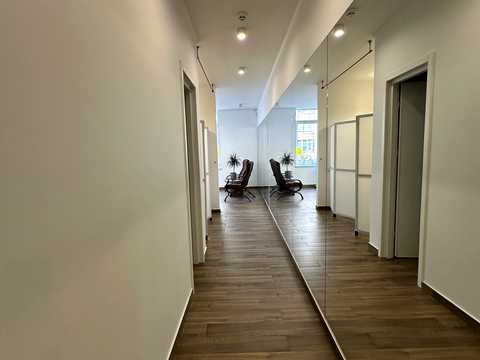 комерційна за адресою Львів, Щепова вул., 4