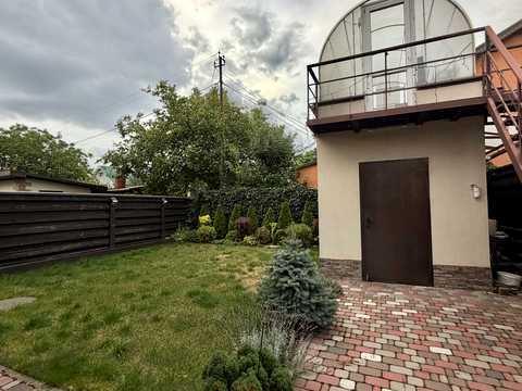 дом по адресу 50А Садова ул.