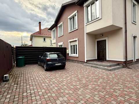 дом по адресу 50А Садова ул.