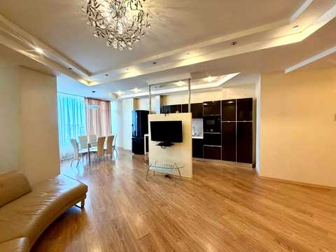 квартира за адресою Королеви Єлизавети ІІ вул. (Глинки), 2