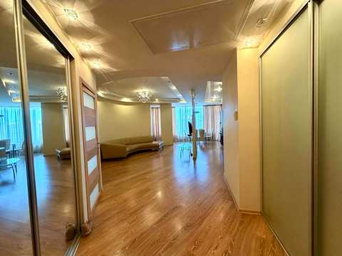 квартира за адресою Королеви Єлизавети ІІ вул. (Глинки), 2