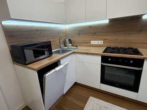квартира за адресою Корольова вул., 2