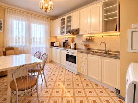 квартира по адресу Ивана Пулюя ул., 1-А
