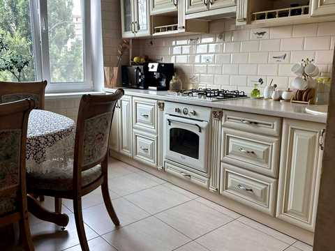 комерційна за адресою Сергія Зулінського вул. (Тарногродського), 44