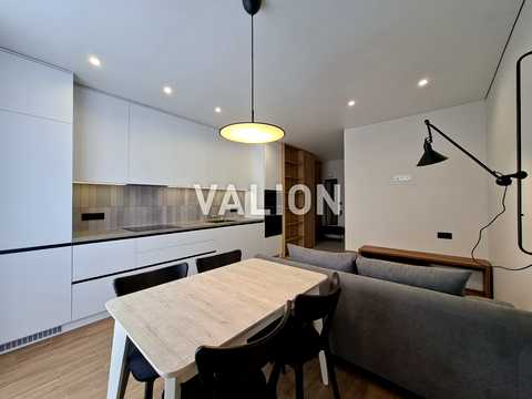 квартира за адресою Салютна вул., 2к25