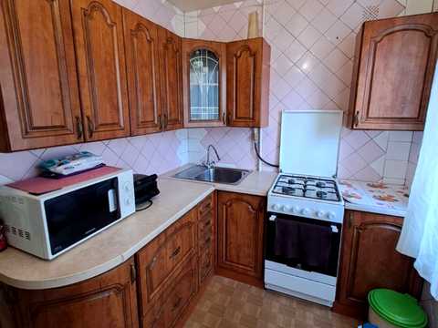 квартира за адресою Космонавтів вул., 6