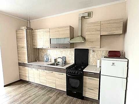 квартира за адресою Довга вул., (Будинок)