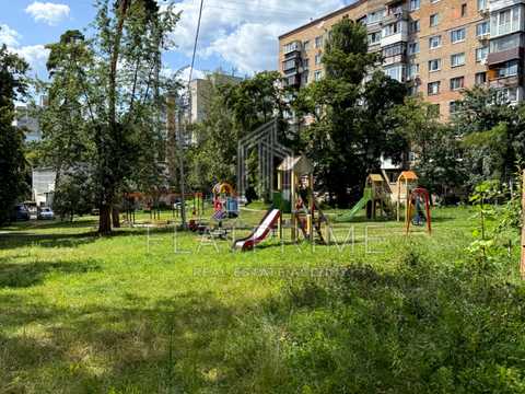 квартира за адресою Верховинна вул., 80-А