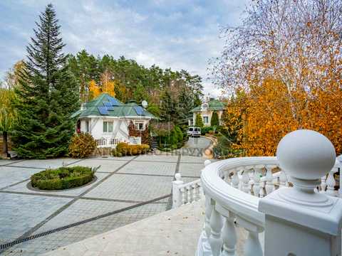 дом по адресу Набережна