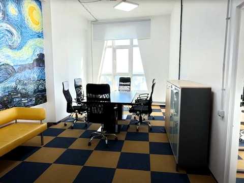 комерційна за адресою Кловський узвіз, 7а