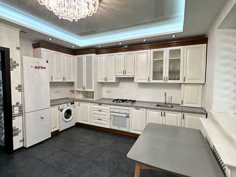 квартира по адресу Богдана Хмельницкого ул., 1
