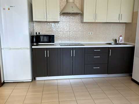 квартира за адресою Академіка Глушкова просп., 9-Д