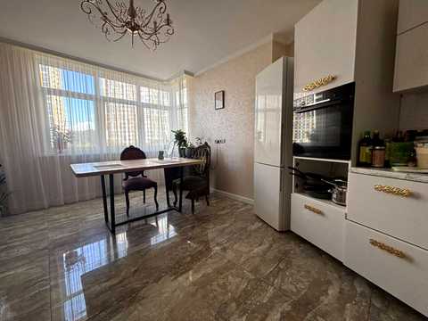 квартира за адресою Микільсько-Слобідська вул., 15