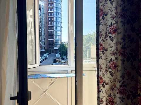 квартира за адресою Лабораторна вул., 37/33
