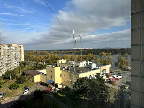 квартира за адресою Прирічна вул., 19