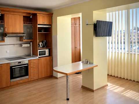 квартира за адресою Панаса Мирного вул., 5