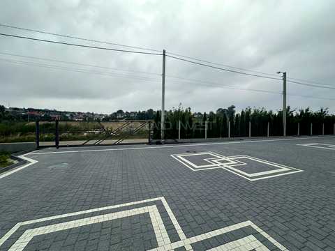 комерційна за адресою Гетьмана Петра Сагайдачного вул., 36