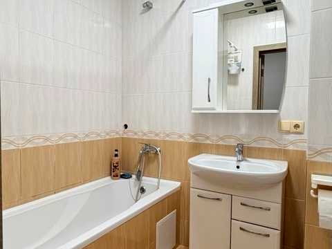 квартира за адресою Боголюбова вул., 12