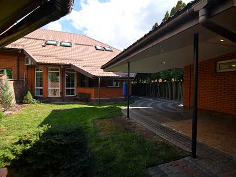 дом по адресу Центральной Рады ул. (Карбишева), 9