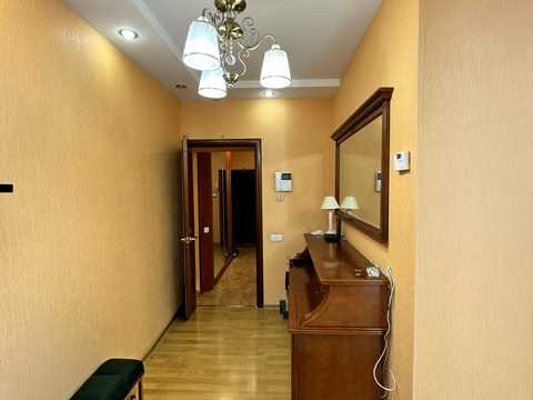 квартира за адресою Степана Бандери пров., 13