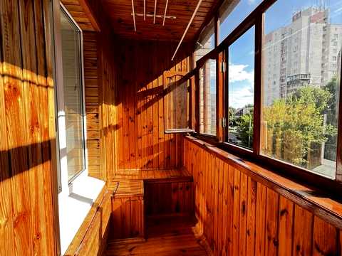квартира за адресою 1-ї Танкової Бригади вул. (Генерала Бєлова), 27