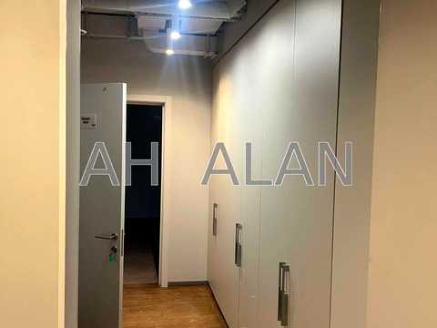 комерційна за адресою Спаська вул., 5