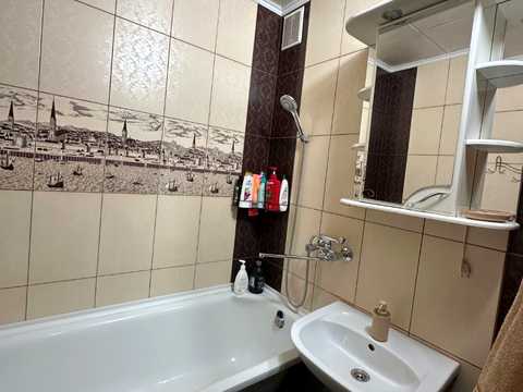 квартира по адресу Андрея Мельника ул., 8