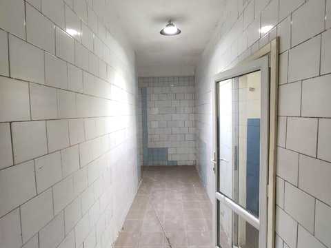 коммерческая по адресу Центральна, 2