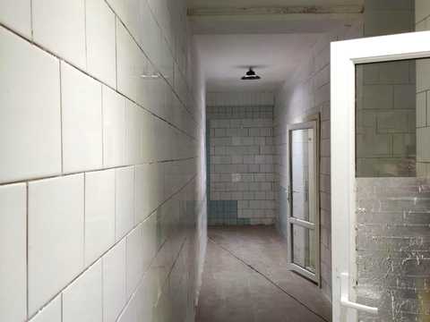 коммерческая по адресу Центральна, 2