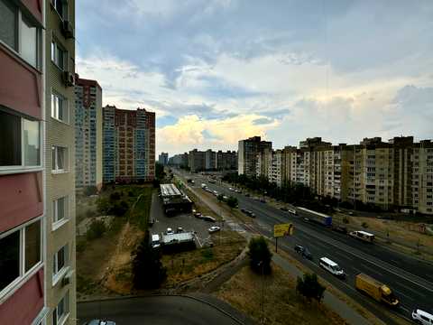 квартира за адресою Милославська вул., 4