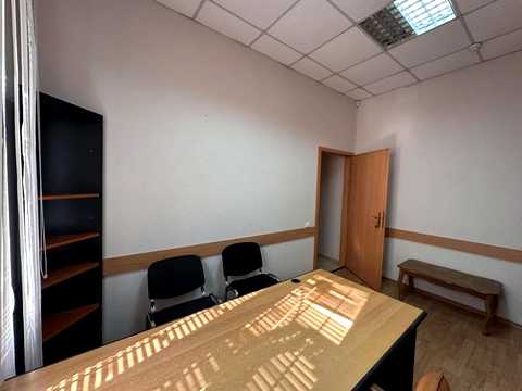 комерційна за адресою Дніпро, Королеви Єлизавети ІІ вул. (Глинки), 2