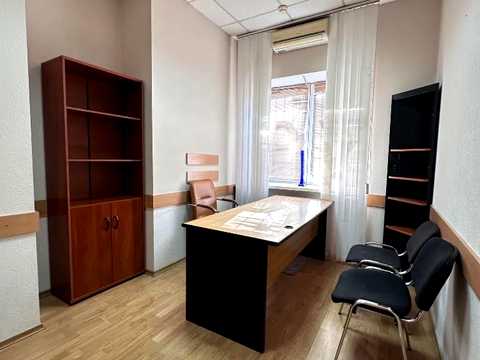 комерційна за адресою Дніпро, Королеви Єлизавети ІІ вул. (Глинки), 2