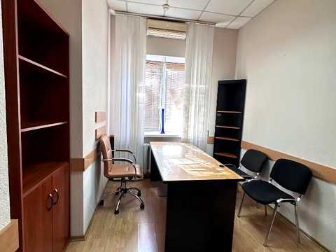 комерційна за адресою Дніпро, Королеви Єлизавети ІІ вул. (Глинки), 2