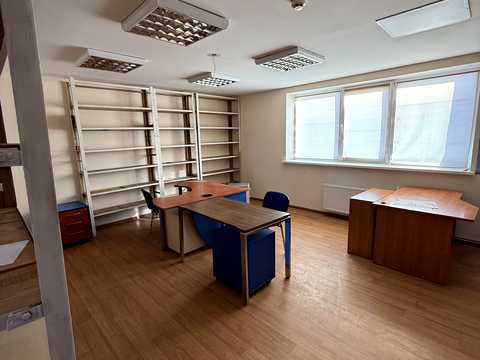 коммерческая по адресу Перемоги ул., 20