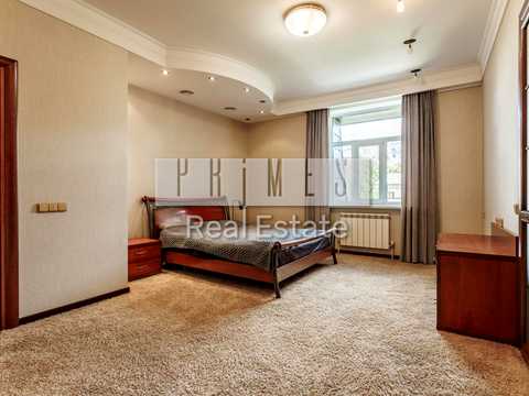 квартира за адресою Кропивницького вул., 8