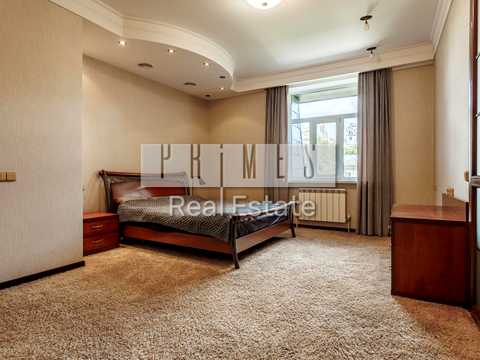 квартира за адресою Кропивницького вул., 8
