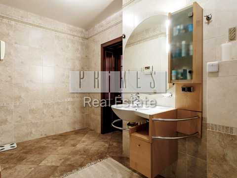 квартира за адресою Кропивницького вул., 8