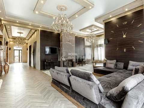 будинок за адресою Янтарна вул., 1