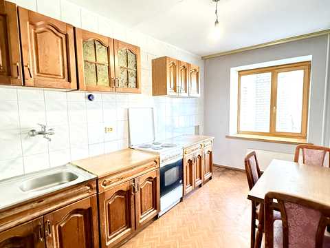 квартира за адресою Драгоманова вул., 31