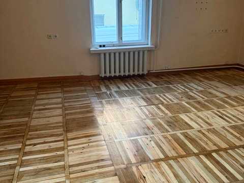 комерційна за адресою Володимирська вул., 10