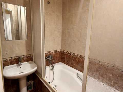 квартира за адресою Бакинська вул., 37-А