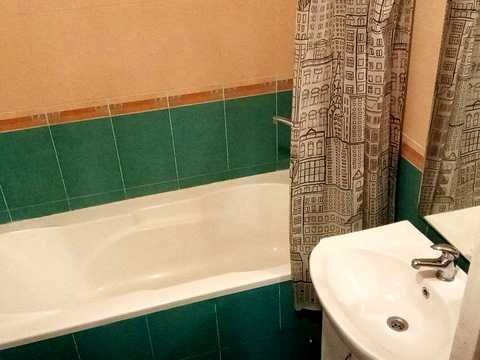квартира за адресою Київ, Якуба Коласа вул., 4