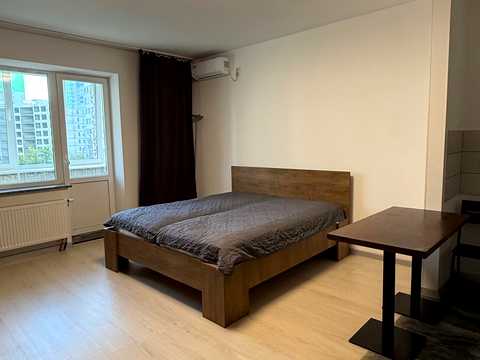 квартира за адресою Павла Чубинського вул., 7