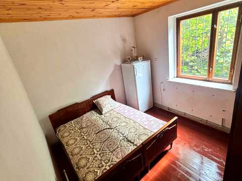 будинок за адресою Центральна вул., 32