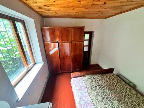 будинок за адресою Центральна вул., 32