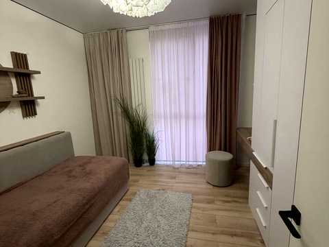 квартира за адресою Салютна вул., 2к25