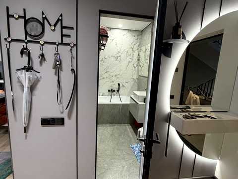 квартира за адресою Салютна вул., 2к25