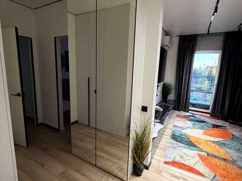 квартира за адресою Салютна вул., 2к25
